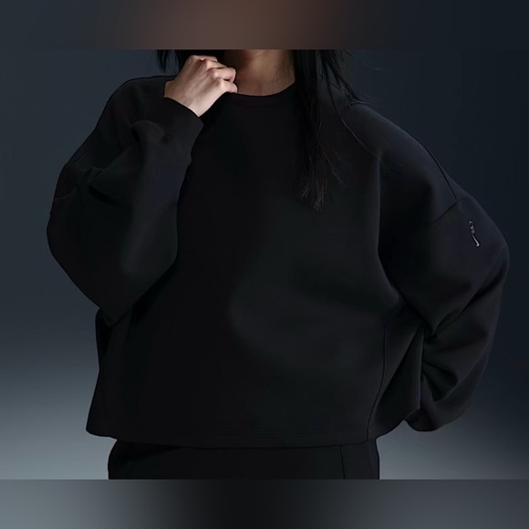 Nike Tops - Nike Dri-FIT 24.7 Impossibly Soft Women's Black Oversized Sweatshirt